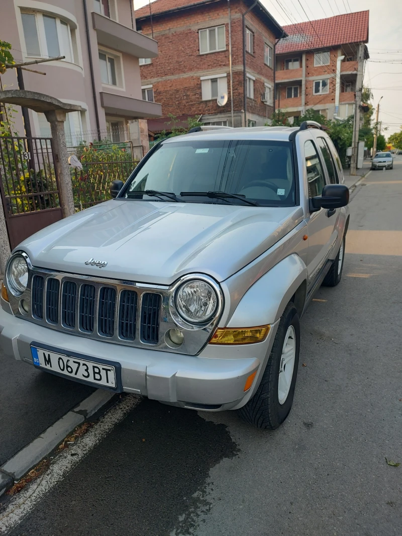 Jeep Cherokee, снимка 6 - Автомобили и джипове - 47123234