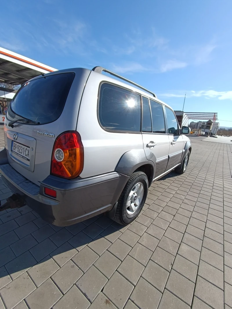 Hyundai Terracan, снимка 3 - Автомобили и джипове - 48070486