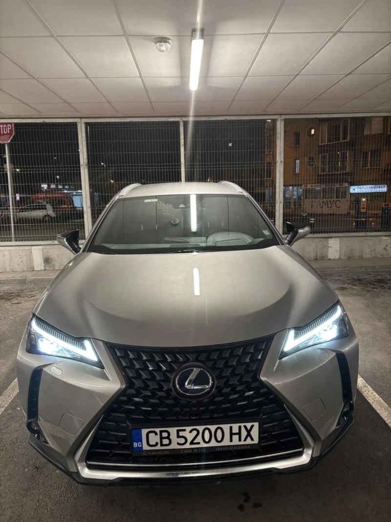 Lexus UX 250h hybrid 4x4, снимка 1 - Автомобили и джипове - 49435888