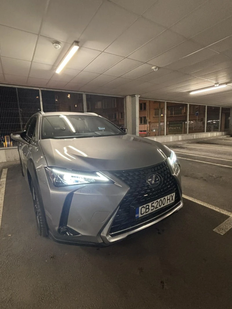 Lexus UX 250h hybrid 4x4, снимка 2 - Автомобили и джипове - 49435888