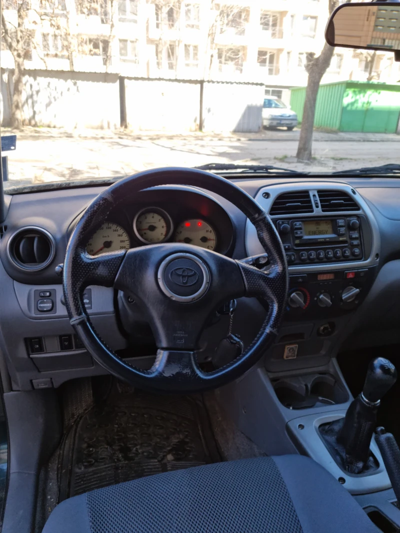 Toyota Rav4, снимка 8 - Автомобили и джипове - 49589407