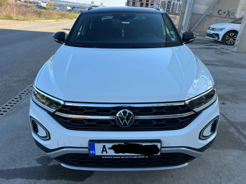 VW T-Roc 2.0TDI FULL LED DIGITAL DISTRONIC KEYLESS GO, снимка 2 - Автомобили и джипове - 52424334