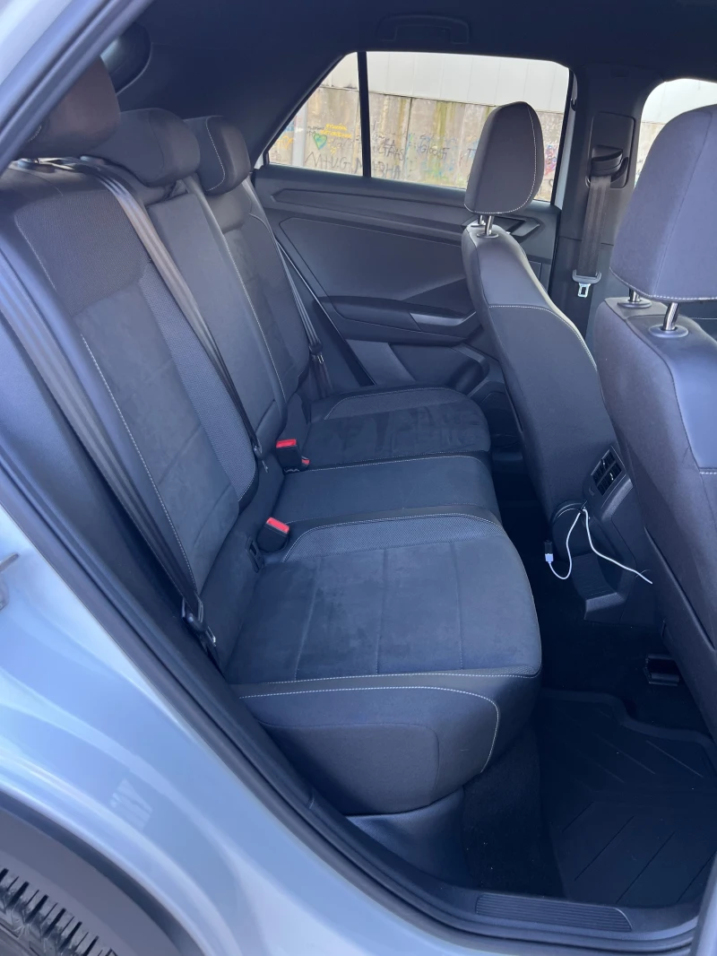 VW T-Roc 2.0TDI FULL LED DIGITAL DISTRONIC KEYLESS GO, снимка 16 - Автомобили и джипове - 52424334