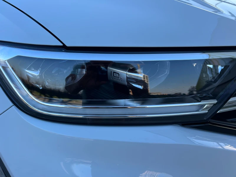 VW T-Roc 2.0TDI FULL LED DIGITAL DISTRONIC KEYLESS GO, снимка 4 - Автомобили и джипове - 52424334
