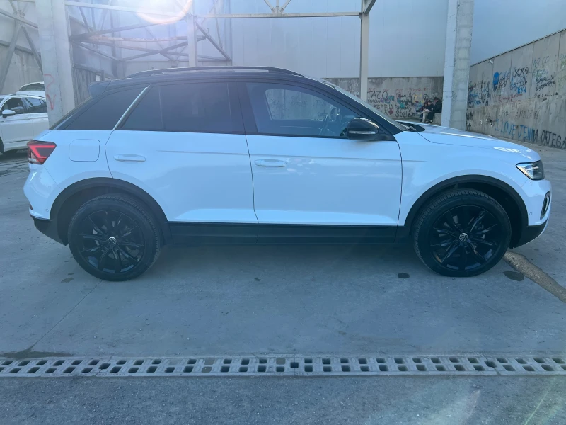 VW T-Roc 2.0TDI FULL LED DIGITAL DISTRONIC KEYLESS GO, снимка 8 - Автомобили и джипове - 52424334