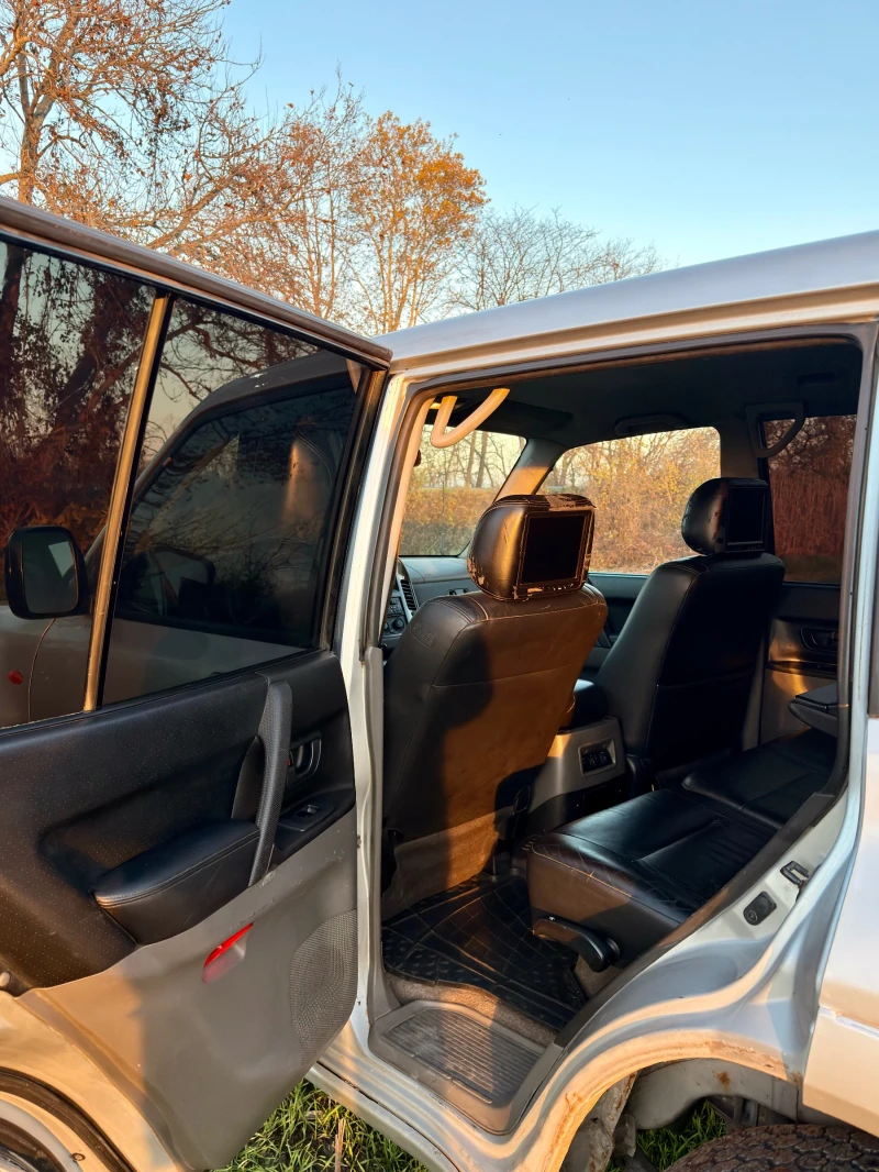 Mitsubishi Pajero Montero 3.2 DID, снимка 8 - Автомобили и джипове - 52740464