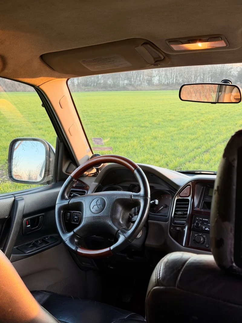 Mitsubishi Pajero Montero 3.2 DID, снимка 15 - Автомобили и джипове - 52740464