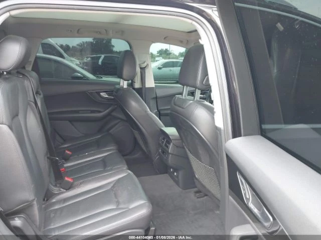 Audi Q7 * PREMIUM* KEYLESS* КОЖА* ПОДГРЕВ* ПАНО* , снимка 11 - Автомобили и джипове - 53914085