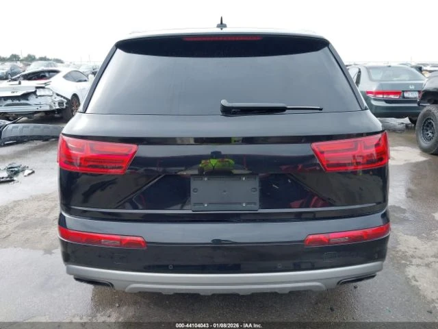 Audi Q7 * PREMIUM* KEYLESS* КОЖА* ПОДГРЕВ* ПАНО* , снимка 9 - Автомобили и джипове - 53914085