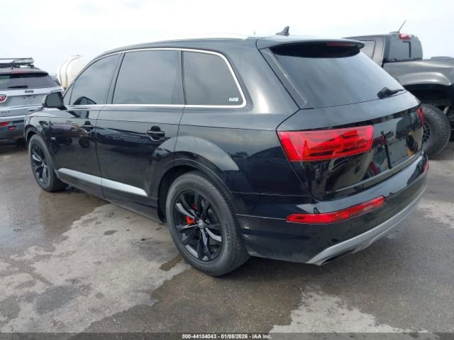 Audi Q7 * PREMIUM* KEYLESS* КОЖА* ПОДГРЕВ* ПАНО* , снимка 4 - Автомобили и джипове - 53914085