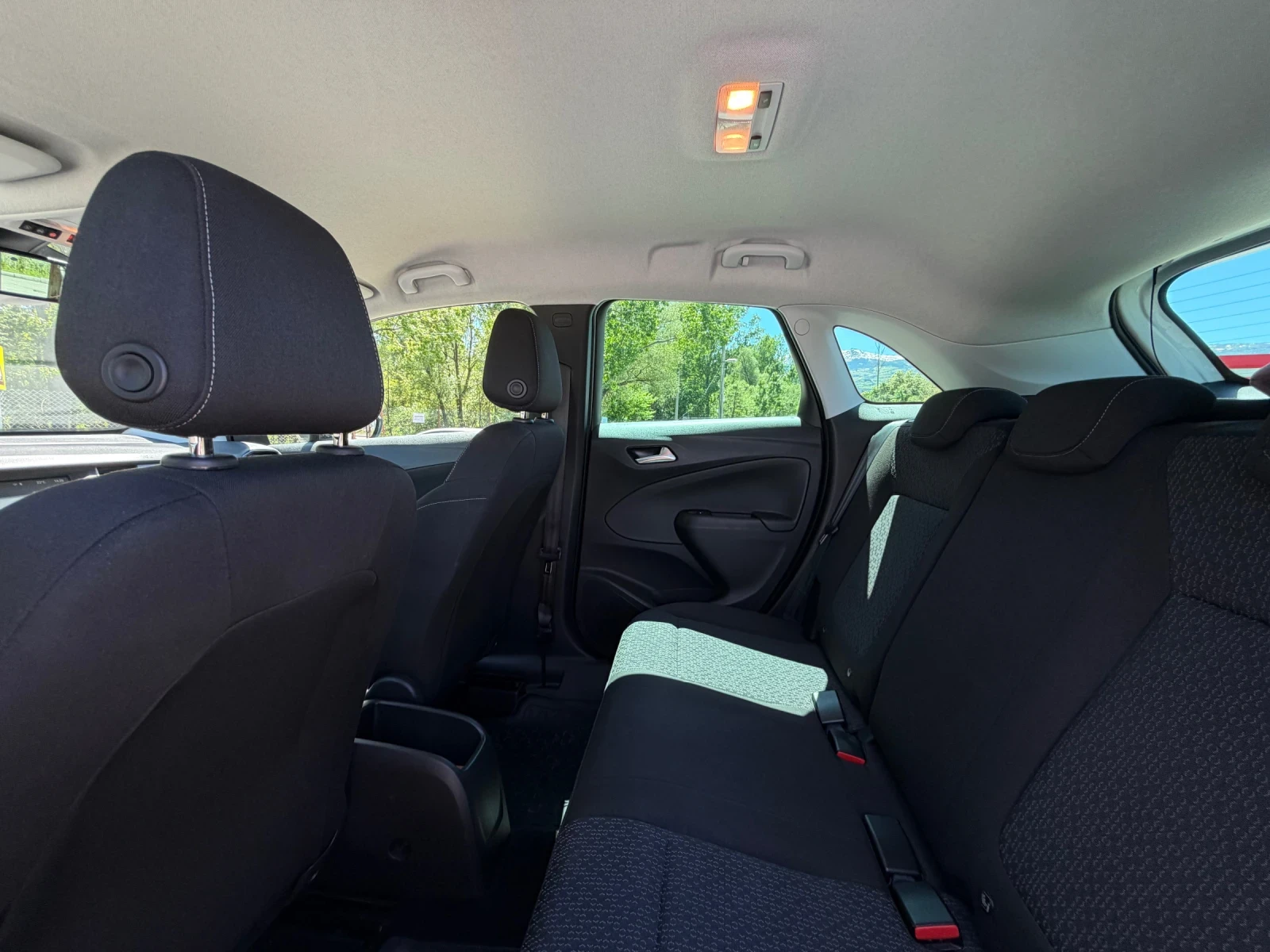 Opel Crossland X Enjoy , снимка 14 - Автомобили и джипове - 51095292