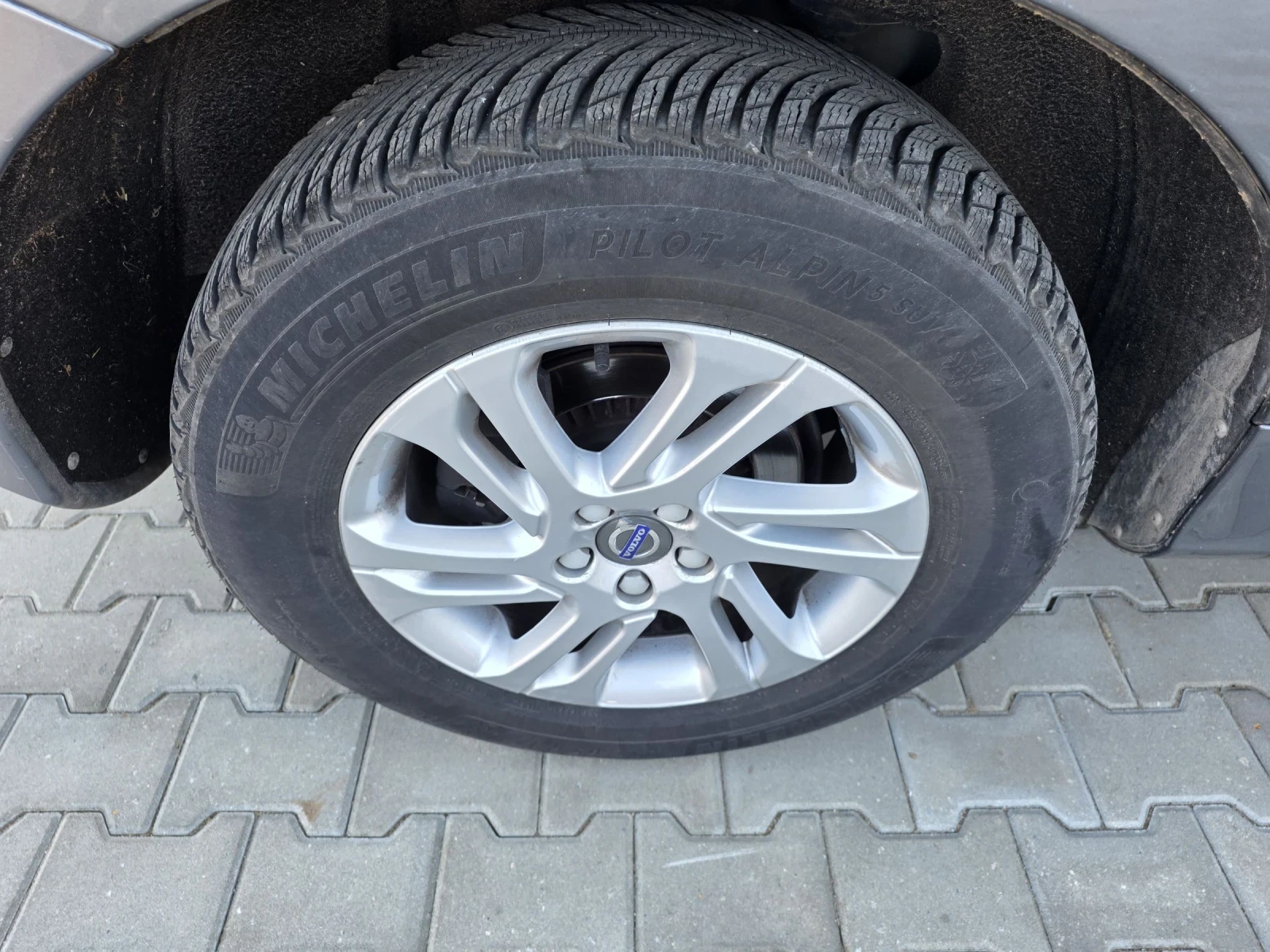 Volvo XC60 2.4D5 4x4 | Mobile.bg   17