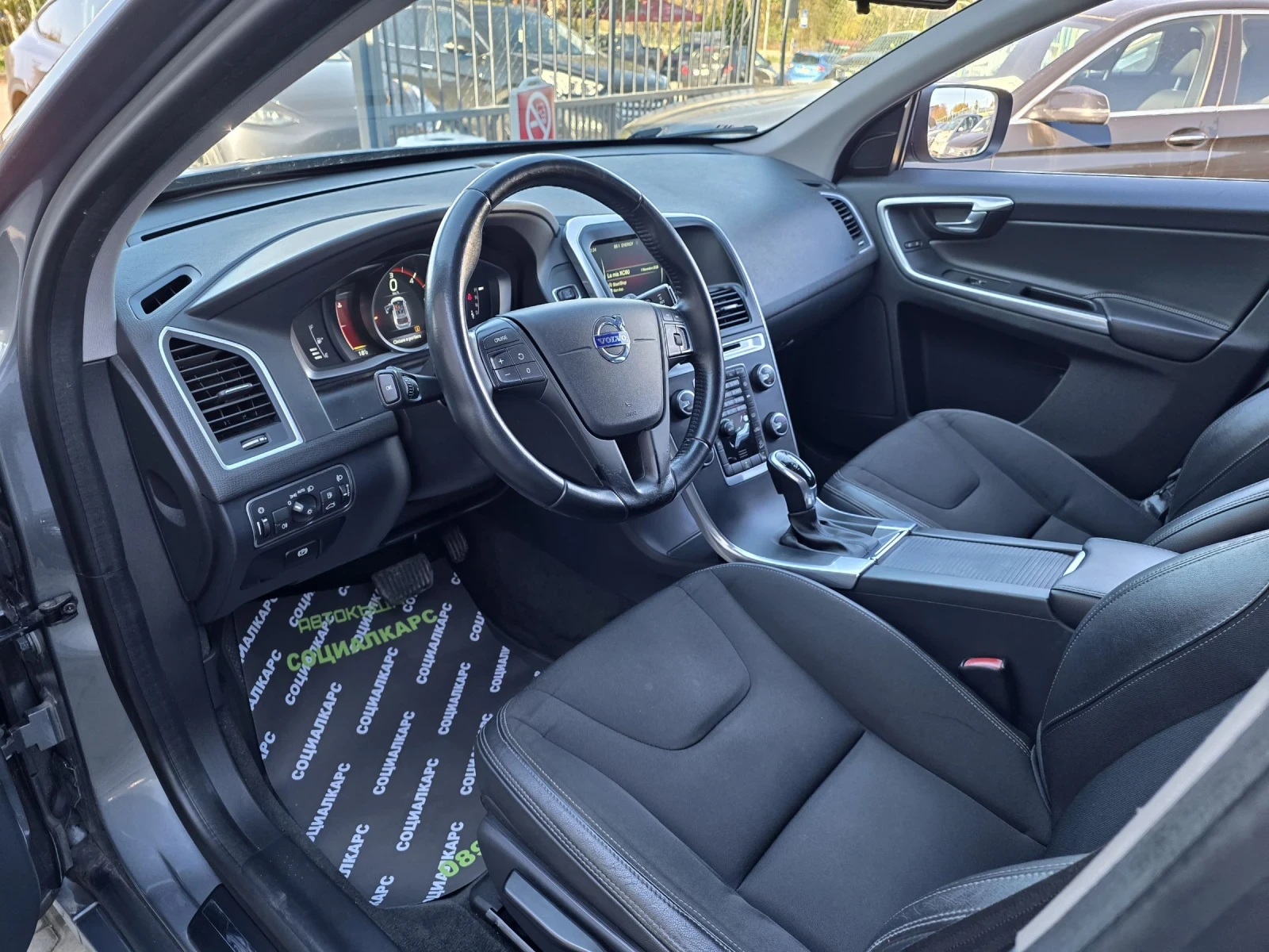 Volvo XC60 2.4D5 4x4 - изображение 7