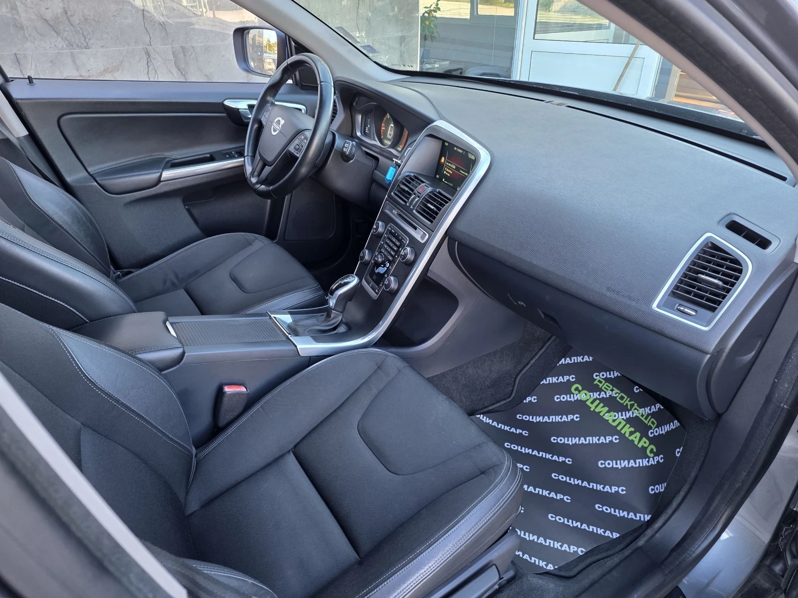 Volvo XC60 2.4D5 4x4 | Mobile.bg   14