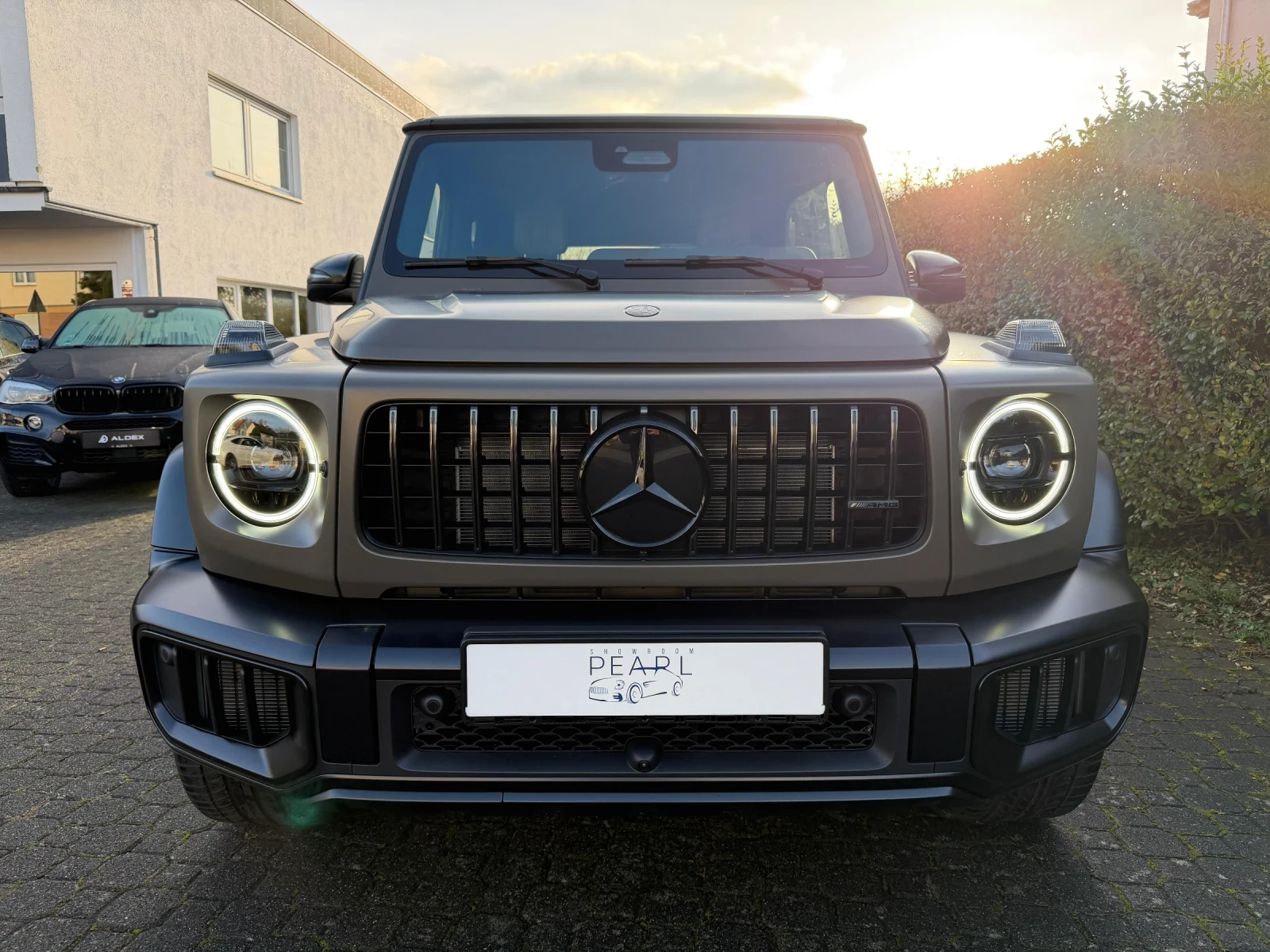 Mercedes-Benz G 63 AMG MY26 Dark Olive Magno A22 Carbon   | Mobile.bg   2