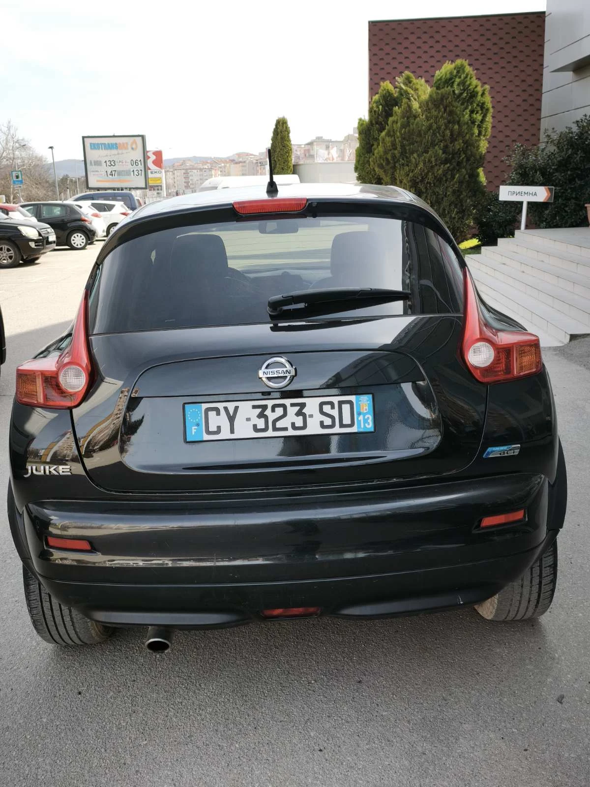 Nissan Juke, снимка 6 - Автомобили и джипове - 53822707