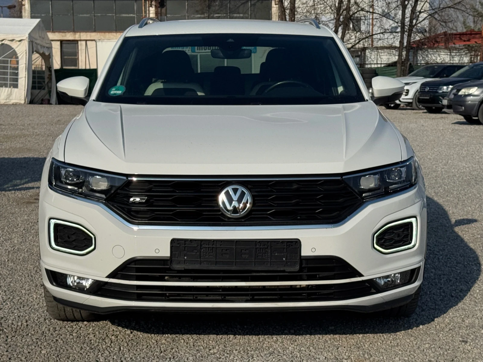 VW T-Roc 2.0i / 190ps / 4 mation / R line/ УНИКАТ, снимка 3 - Автомобили и джипове - 53880692