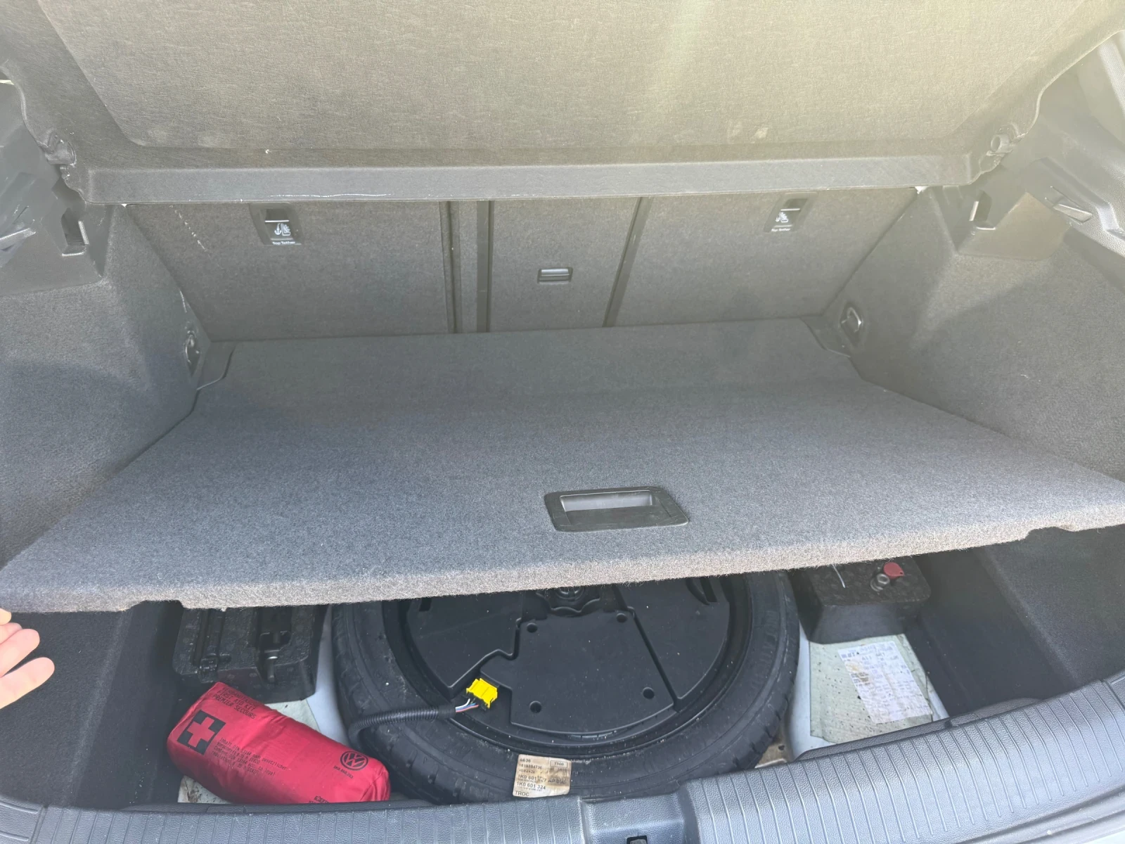 VW T-Roc 2.0i / 190ps / 4 mation / R line/ УНИКАТ, снимка 10 - Автомобили и джипове - 53880692