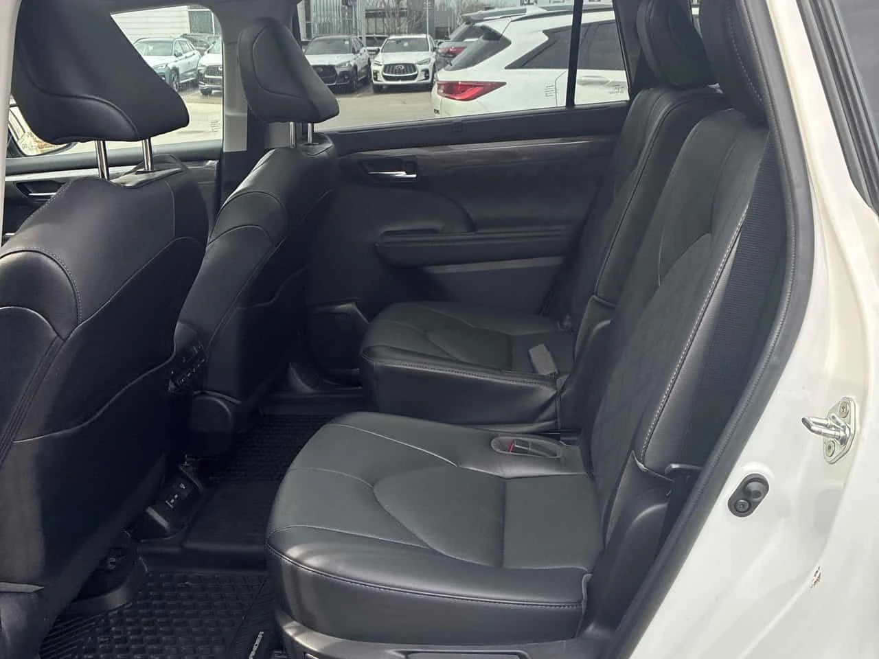 Toyota Highlander LIMITED  CARFAX, снимка 10 - Автомобили и джипове - 53915217