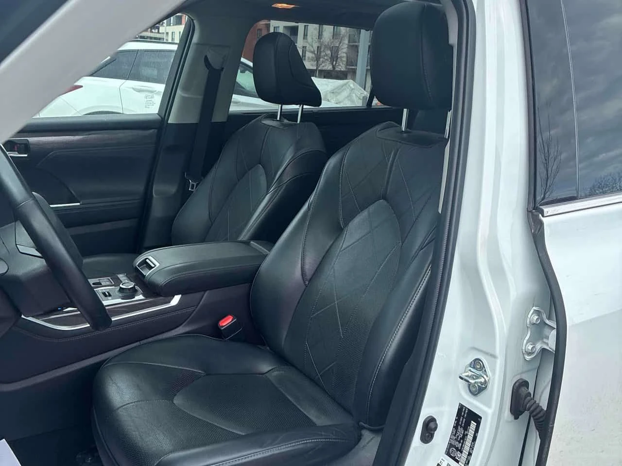 Toyota Highlander LIMITED  CARFAX, снимка 13 - Автомобили и джипове - 53915217