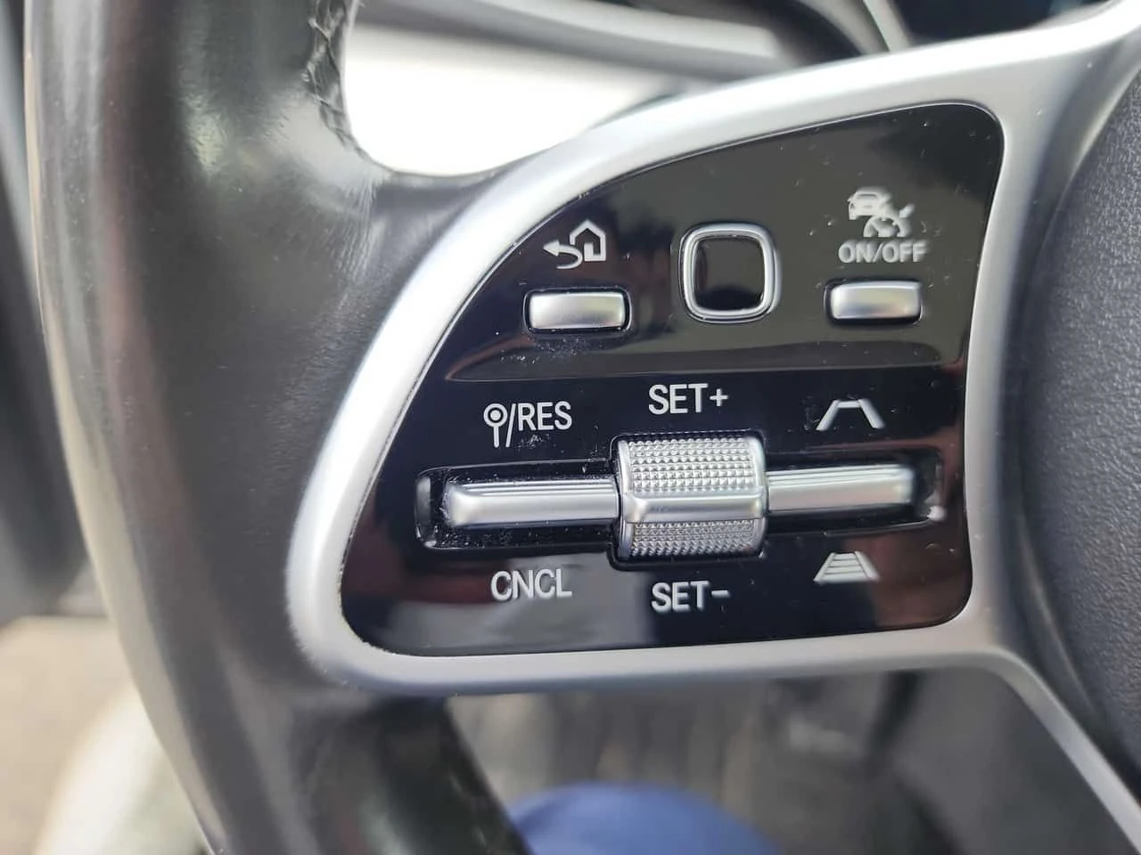 Mercedes-Benz GLE 450 4MATIC* DISTRONIC* BURMESTER* ОБДУХВАНЕ* , снимка 14 - Автомобили и джипове - 54239857