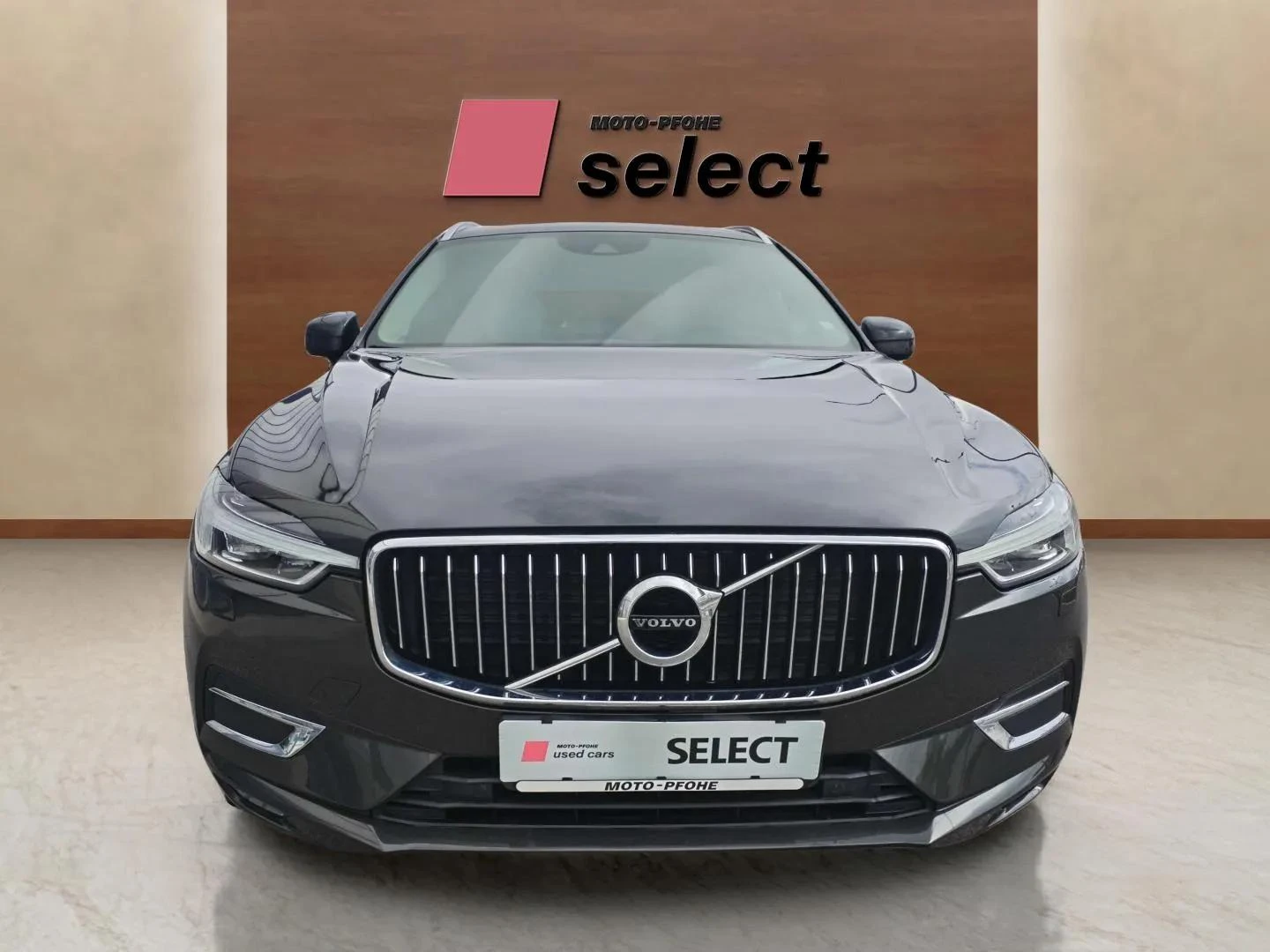 Volvo XC60 2.0 D5, снимка 2 - Автомобили и джипове - 54285547