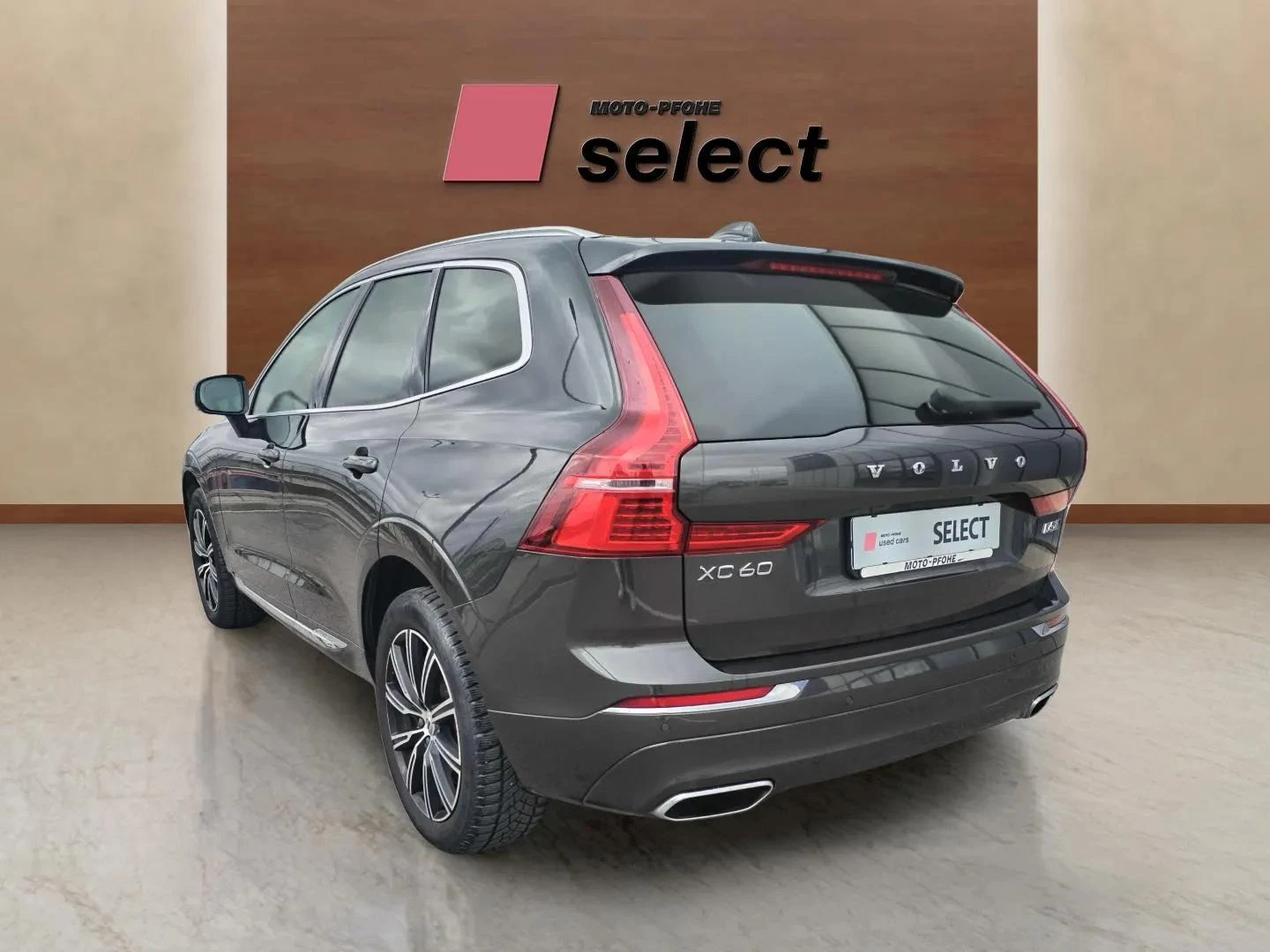 Volvo XC60 2.0 D5, снимка 7 - Автомобили и джипове - 54285547