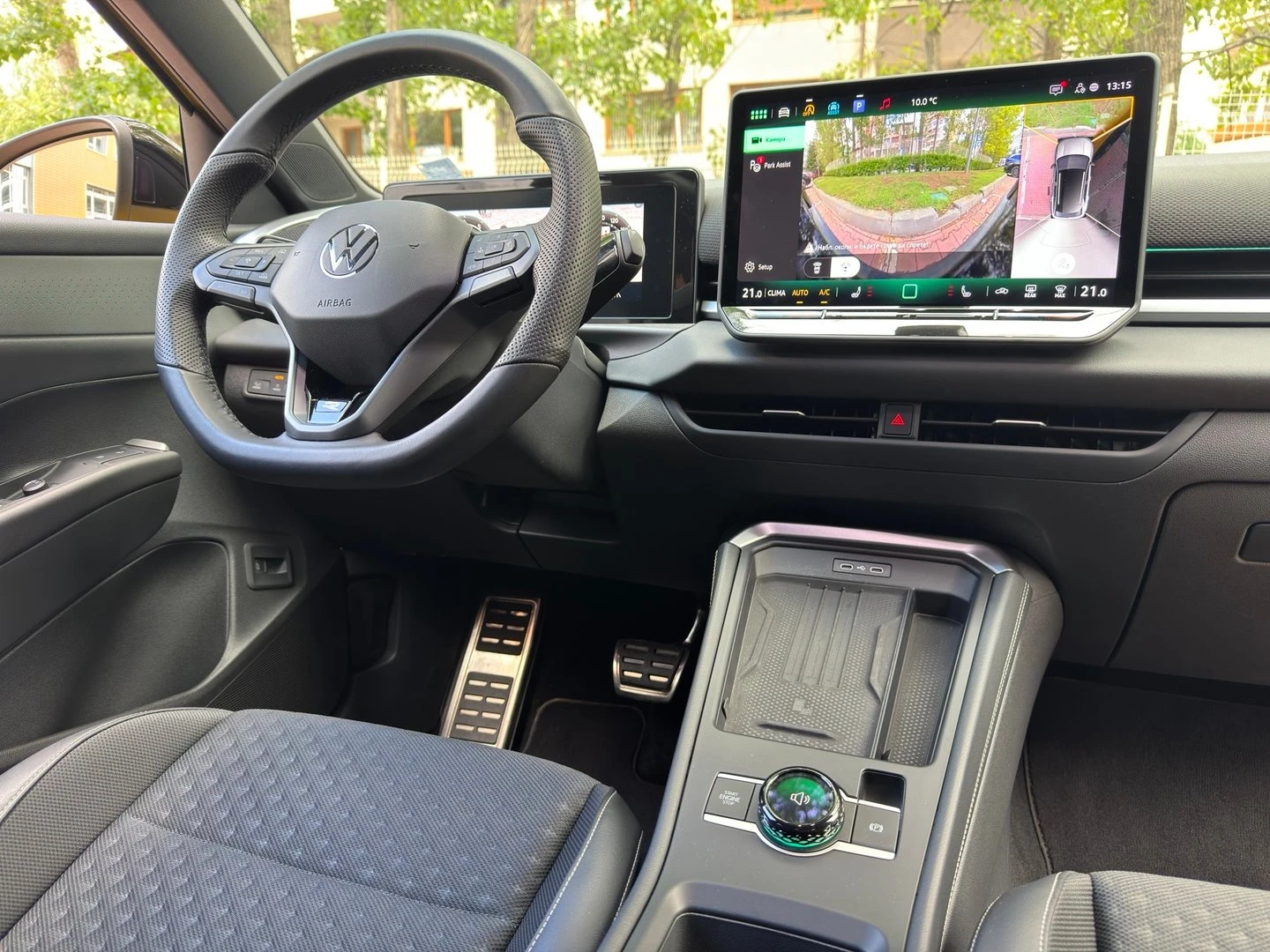 VW T-Roc, снимка 11 - Автомобили и джипове - 56269485