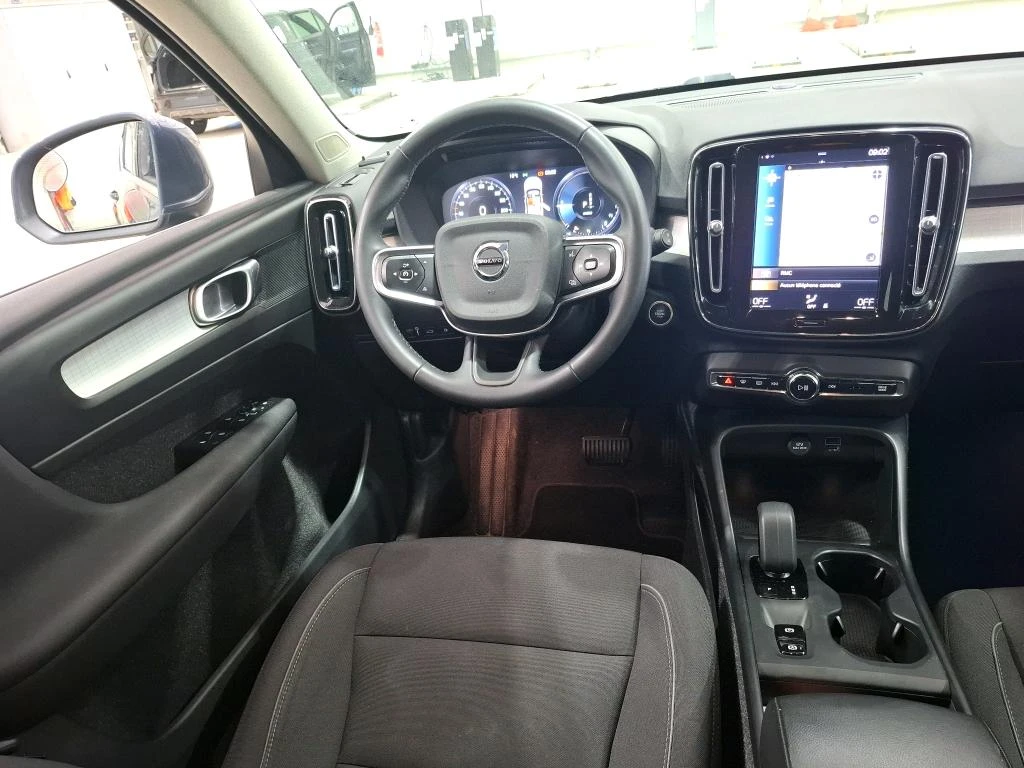 Volvo XC40 T4 Recharge/ PHEV/ Inscription B/ DCT 7/ Очакван !, снимка 5 - Автомобили и джипове - 54801695