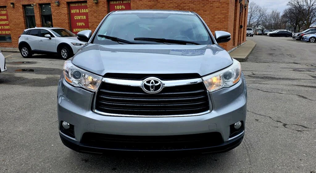 Toyota Highlander LE AWD !FULL!