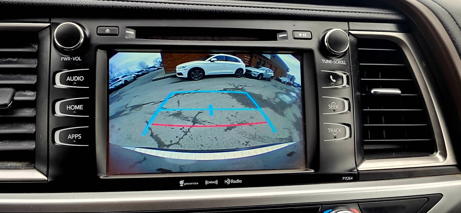 Toyota Highlander LE AWD !FULL!, снимка 11 - Автомобили и джипове - 55098984