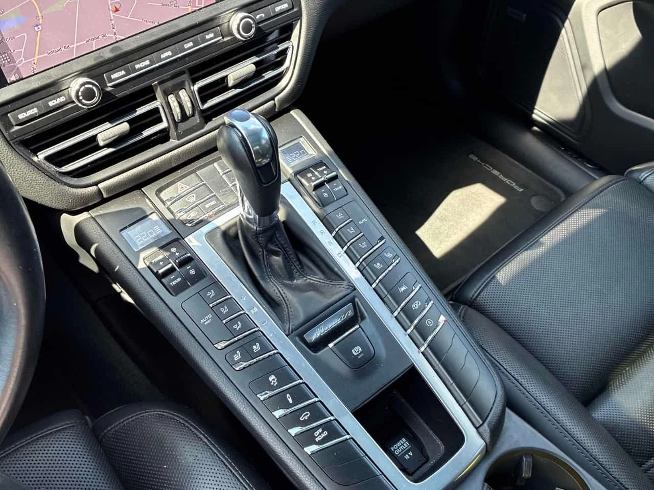 Porsche Macan * GTS * АВТОКРЕДИТ БЕЗ ПЪРВОНАЧАЛНА ВНОСКА* , снимка 15 - Автомобили и джипове - 55136974
