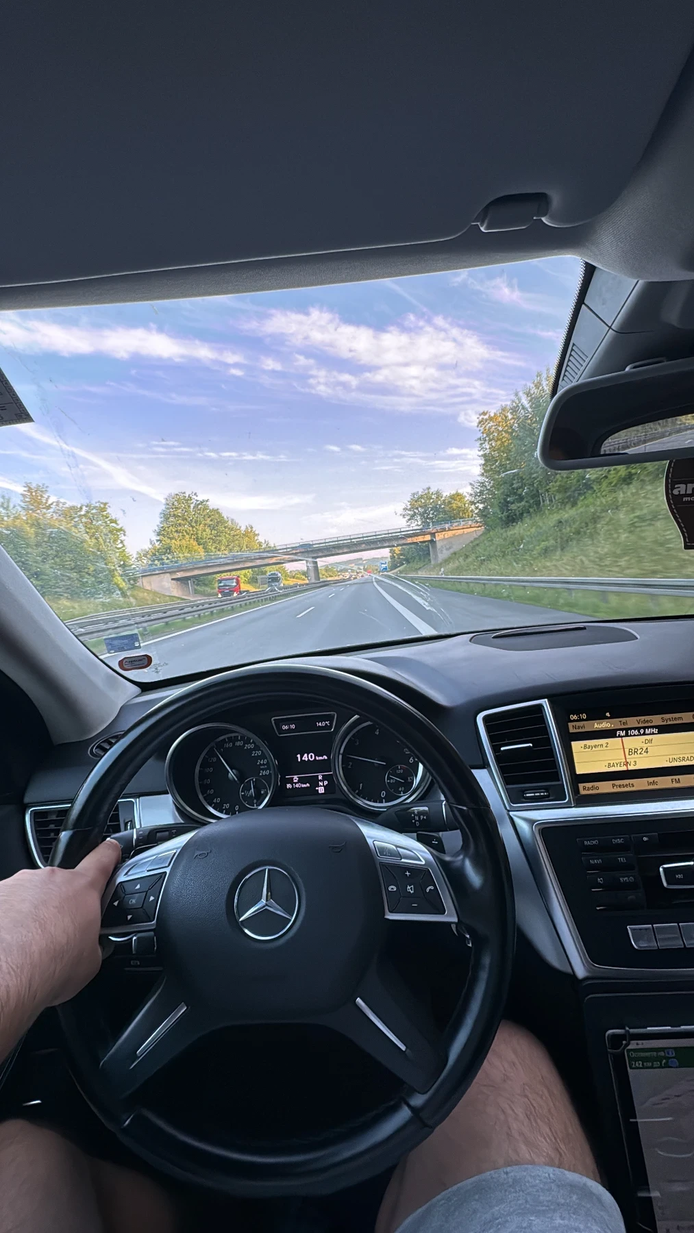 Mercedes-Benz ML 350, снимка 7 - Автомобили и джипове - 56049546