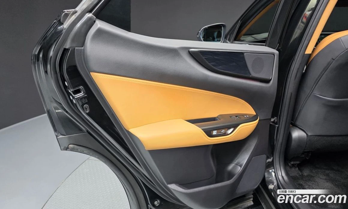 Lexus NX Premium, снимка 15 - Автомобили и джипове - 56123135