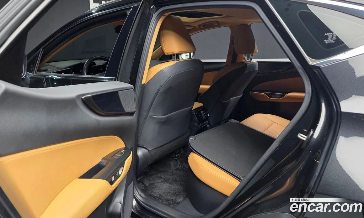Lexus NX Premium, снимка 16 - Автомобили и джипове - 56123135