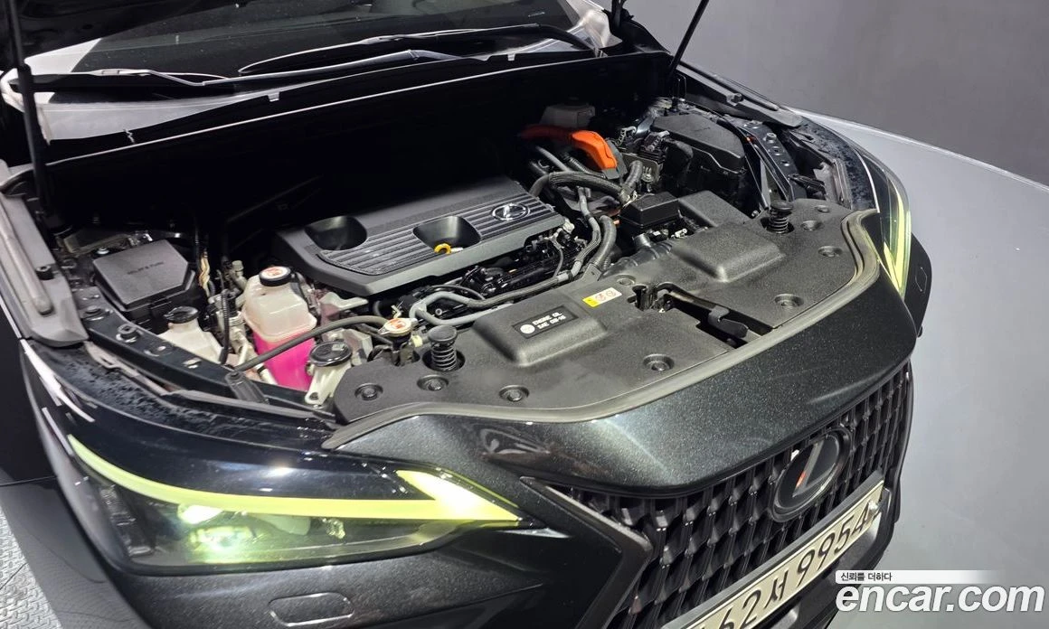 Lexus NX Premium, снимка 6 - Автомобили и джипове - 56123135