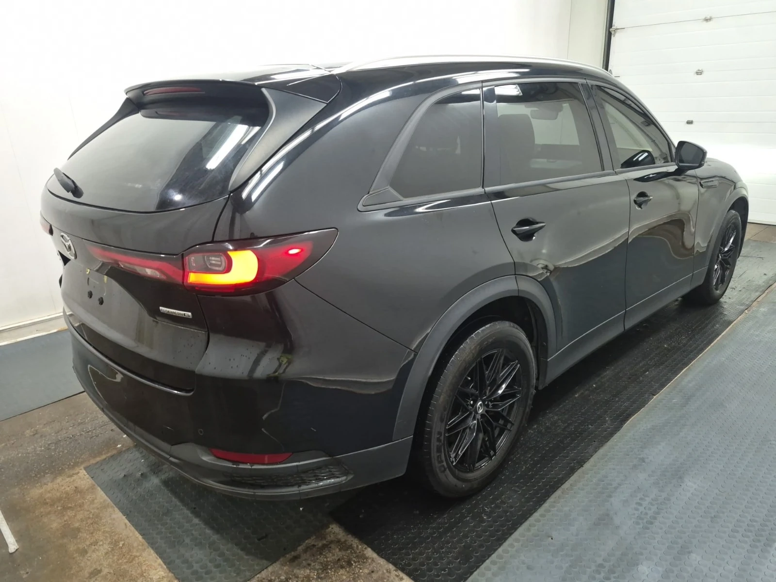 Mazda CX-90 GS L* CARFAX* АВТОКРЕДИТ БЕЗ ПЪРВОНАЧАЛНА ВНОСКА* , снимка 3 - Автомобили и джипове - 56154377