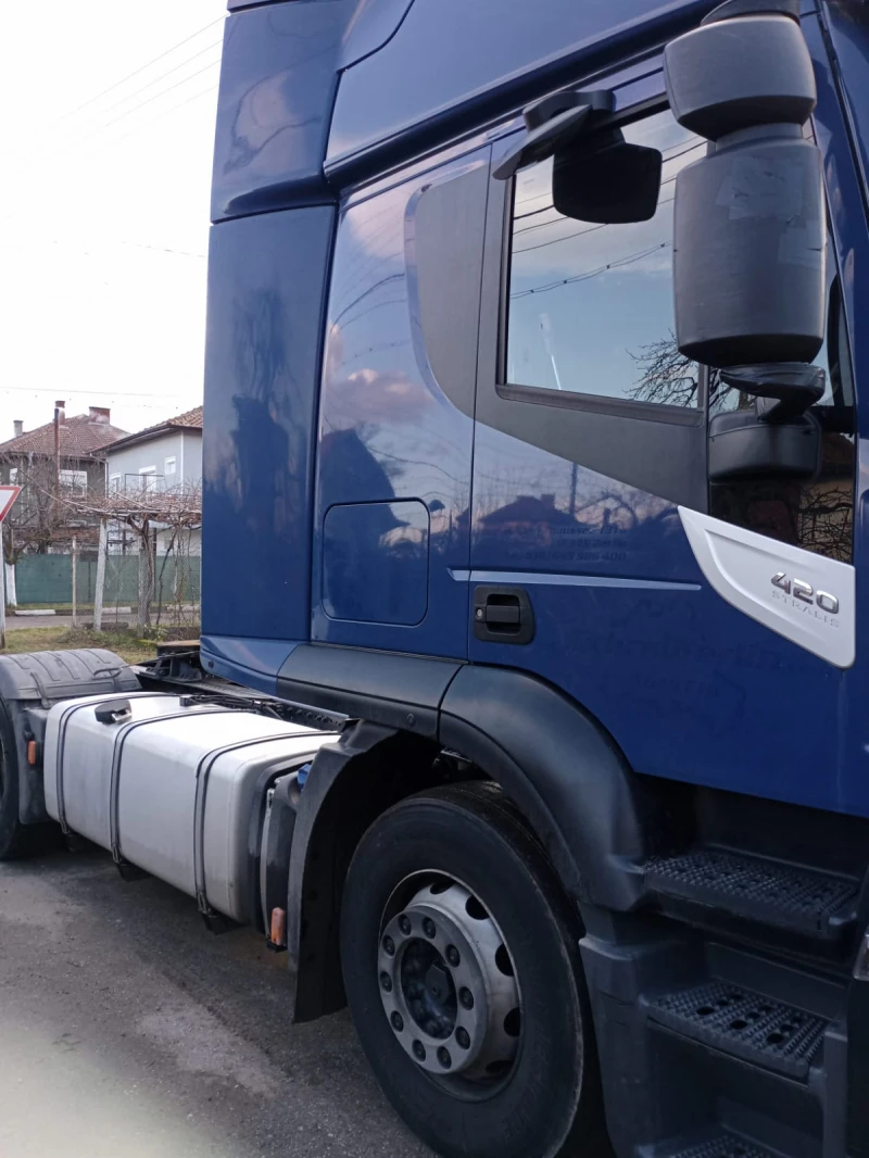 Iveco Stralis, снимка 2 - Камиони - 47825255