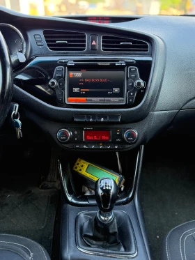 Kia Ceed 1.4i Фабрична газ, снимка 16