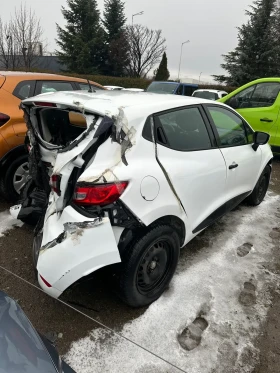 Renault Clio КАТАСТРОФИРАЛ, снимка 3