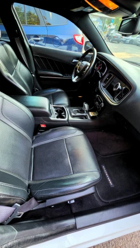 Dodge Charger 3, 6 4x4, снимка 10