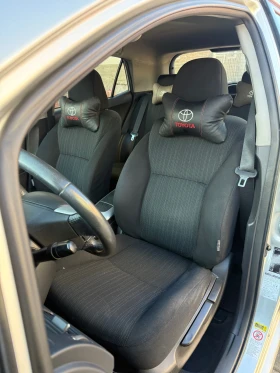 Toyota Auris, снимка 6