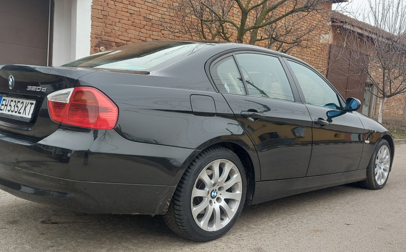 BMW 320 Е90, снимка 4 - Автомобили и джипове - 46413636