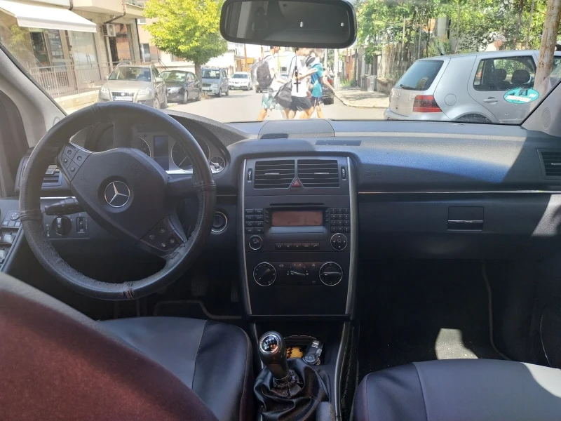 Mercedes-Benz B 180, снимка 5 - Автомобили и джипове - 46977733