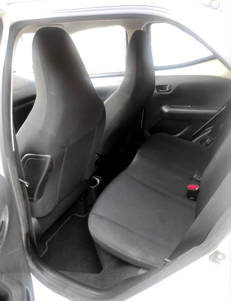 Toyota Aygo, снимка 6 - Автомобили и джипове - 47099752