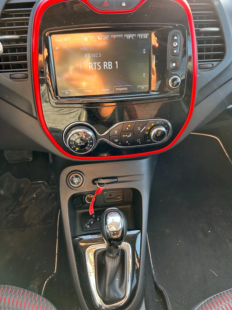 Renault Captur 1.5DCI AVTOMAT/NAVI/KOJA/KAMERA, снимка 12 - Автомобили и джипове - 47764349