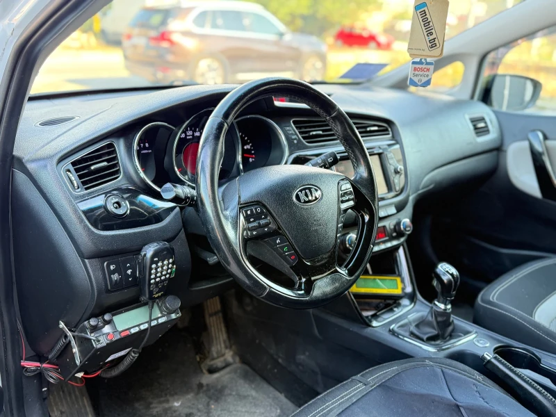 Kia Ceed 1.4i Фабрична газ, снимка 15 - Автомобили и джипове - 51083759