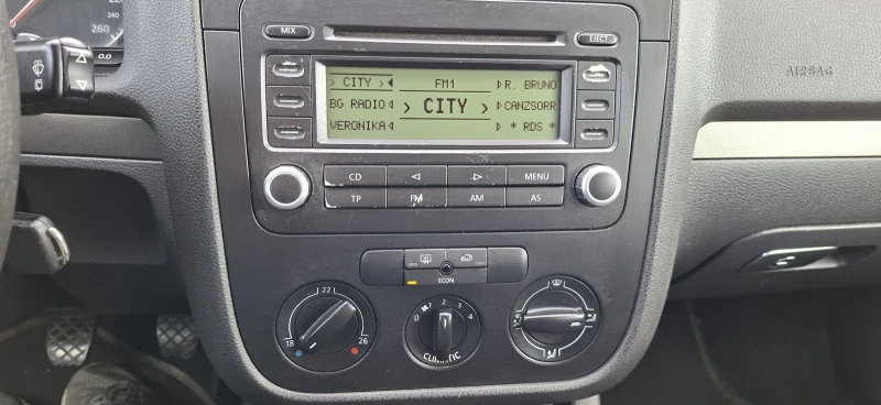 VW Golf 1.9TDI-4X4, снимка 8 - Автомобили и джипове - 51700793