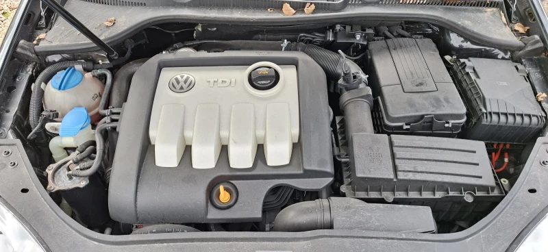 VW Golf 1.9TDI-4X4, снимка 11 - Автомобили и джипове - 51700793