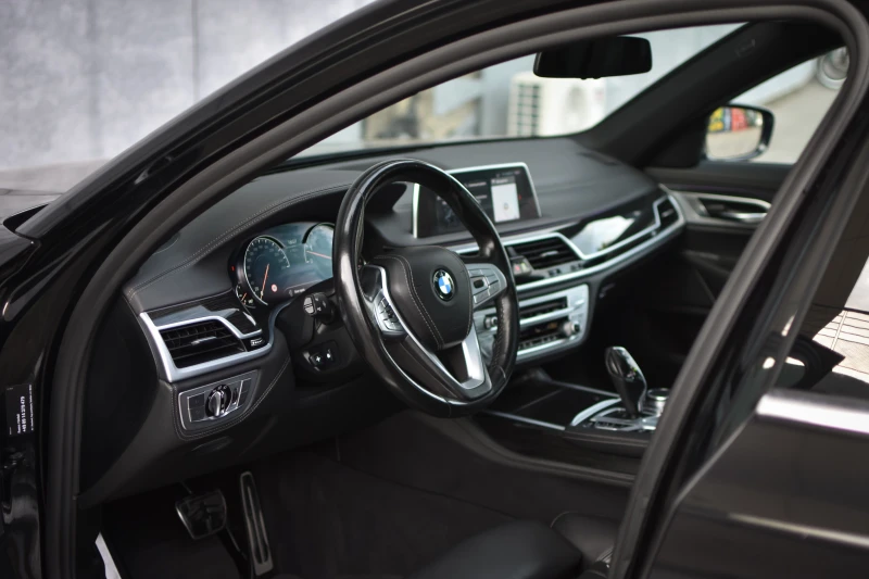 BMW 740 740 I M PACK, снимка 13 - Автомобили и джипове - 51864534